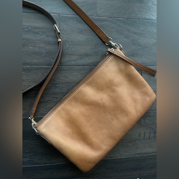 Fossil Brown Messenger Crossbody with Leather Finish - Picture 3 of 5